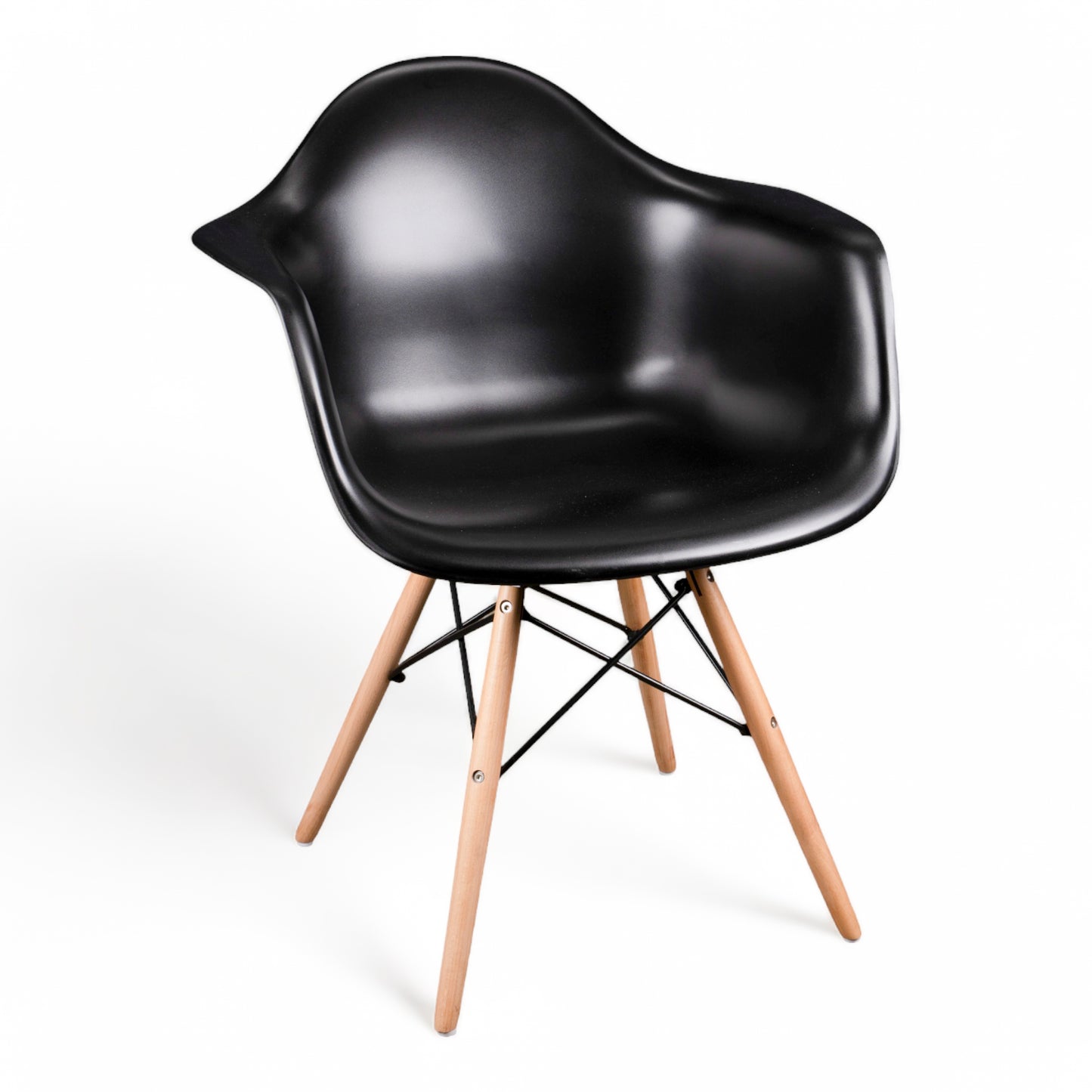 hero-eames-arm-chair