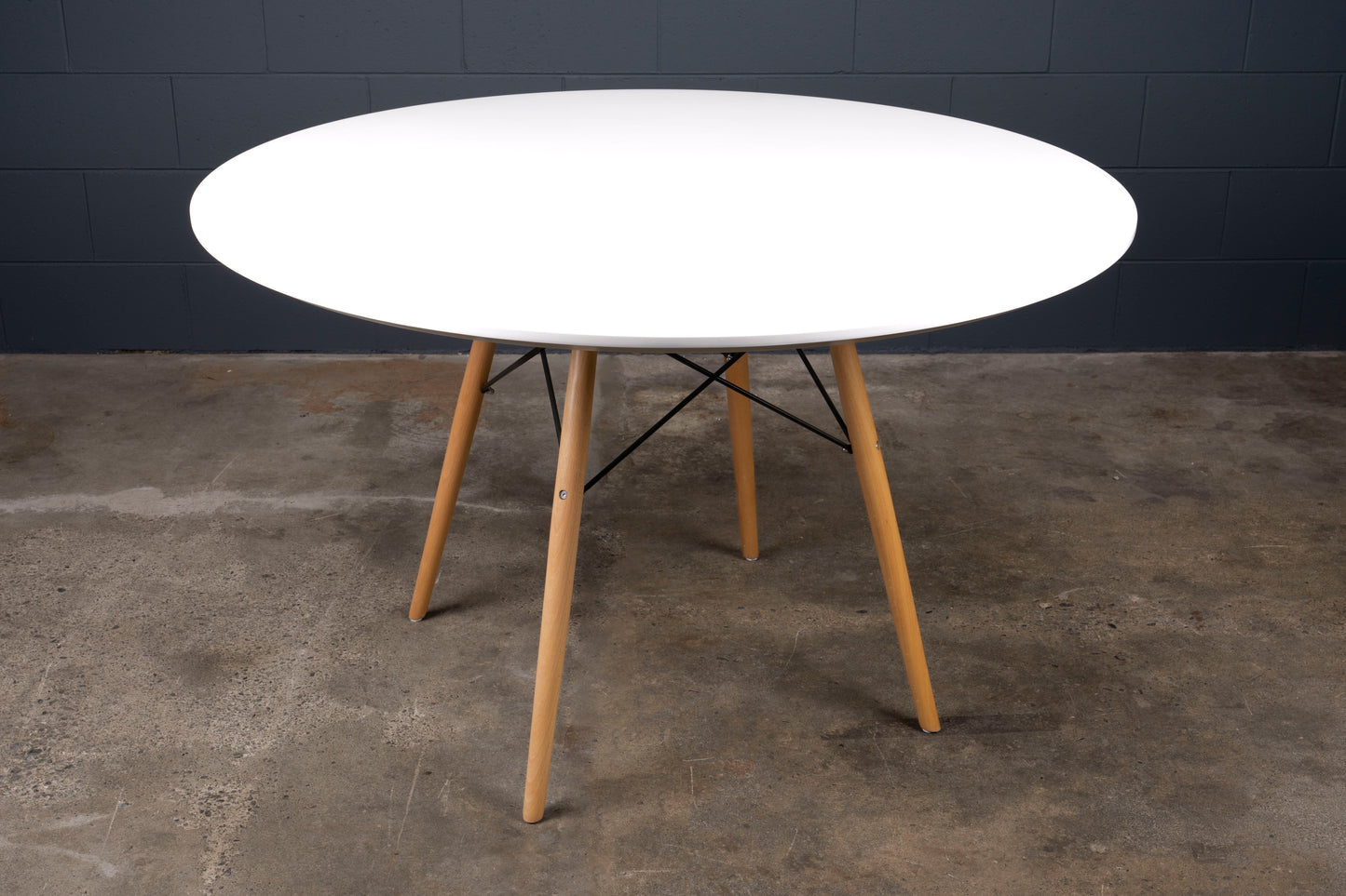 Eames 1.2m Round Table