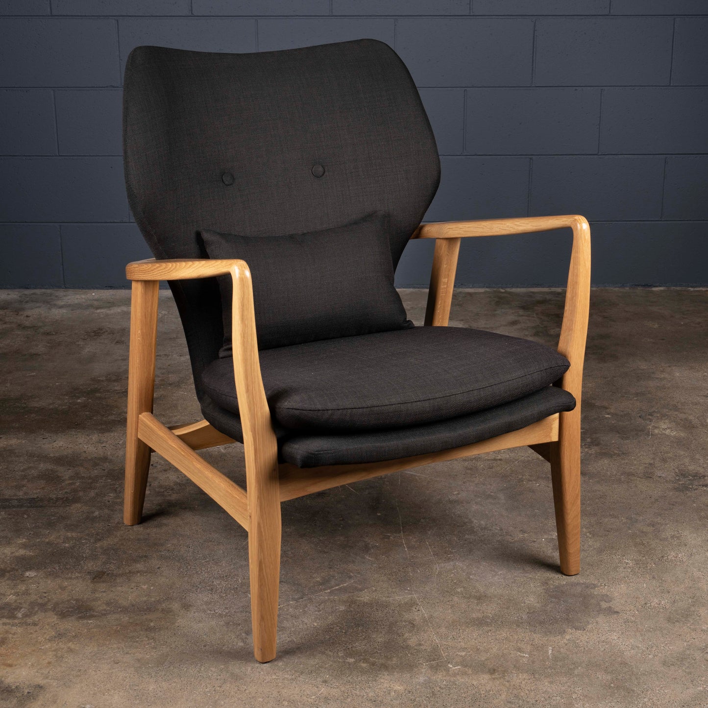 Fable Lounge Chair