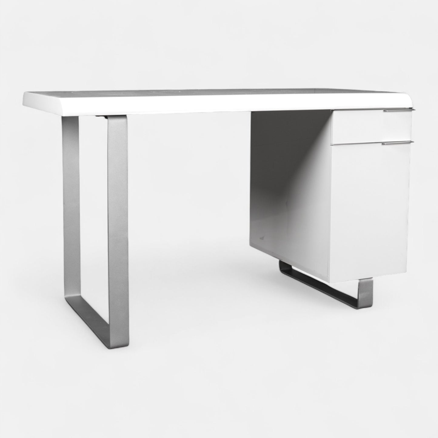 Linear Desk